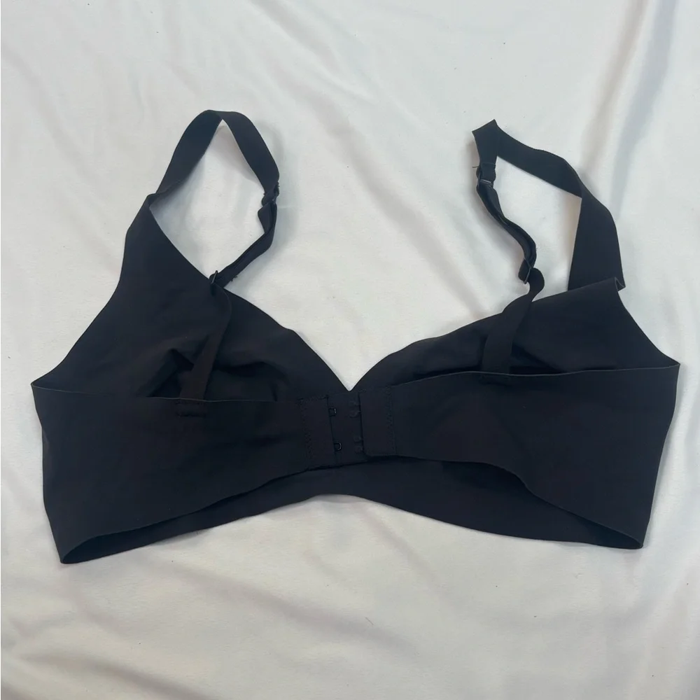 Skims bra no pads size medium black comfy - Picture 2 of 3